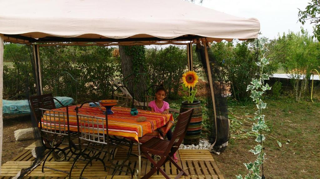 Le Mas Du Ruisseau ベルガルド 部屋 写真